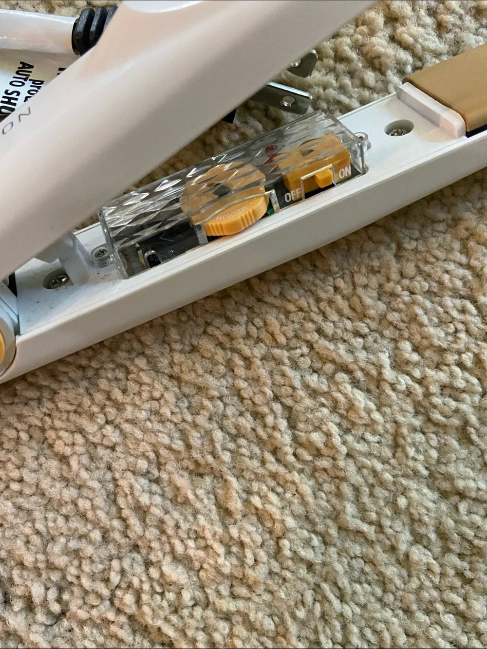 Vidal Sassoon White & Yellow Mini Hair Straightener